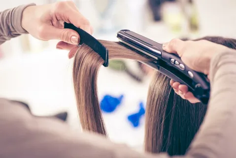 Are Hair Dyes and Straighteners Linked to a Higher Risk of Breast Cancer? 1 Are Hair Dyes and Straighteners Linked to a Higher Risk of Breast Cancer